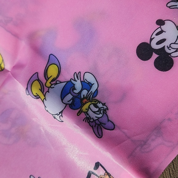 DISNEY AND FRIENDS FOLDAWAY TOTE - Picture 6 of 11